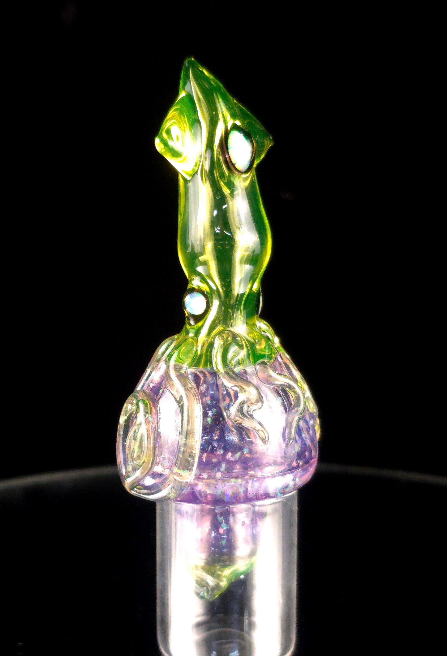 Ion and crushed opal over royal jelly squid spinner cap