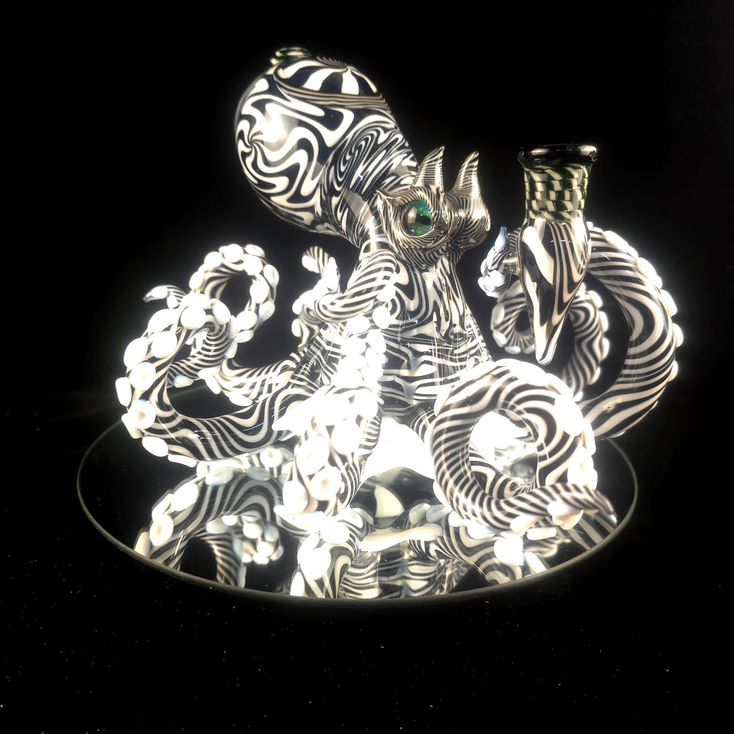 XL black and white patterned octopus