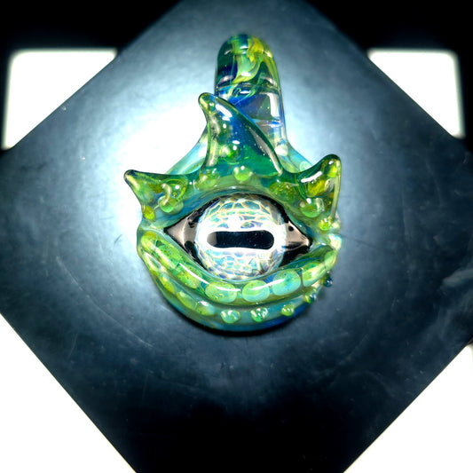Shooting star octopus eye