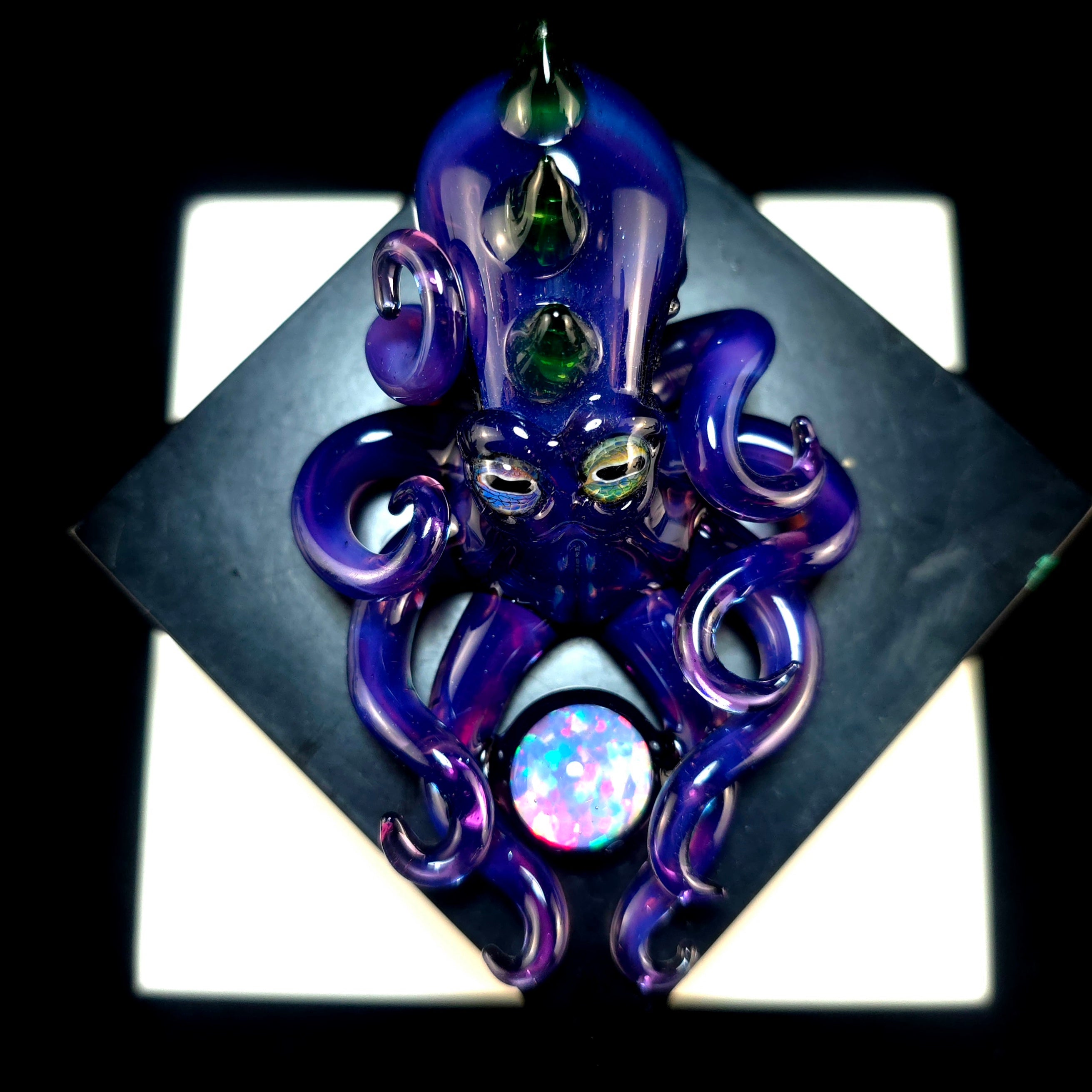 Octopus pendant – Mako Glass