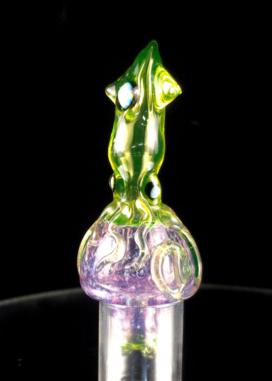 Ion and crushed opal over royal jelly squid spinner cap