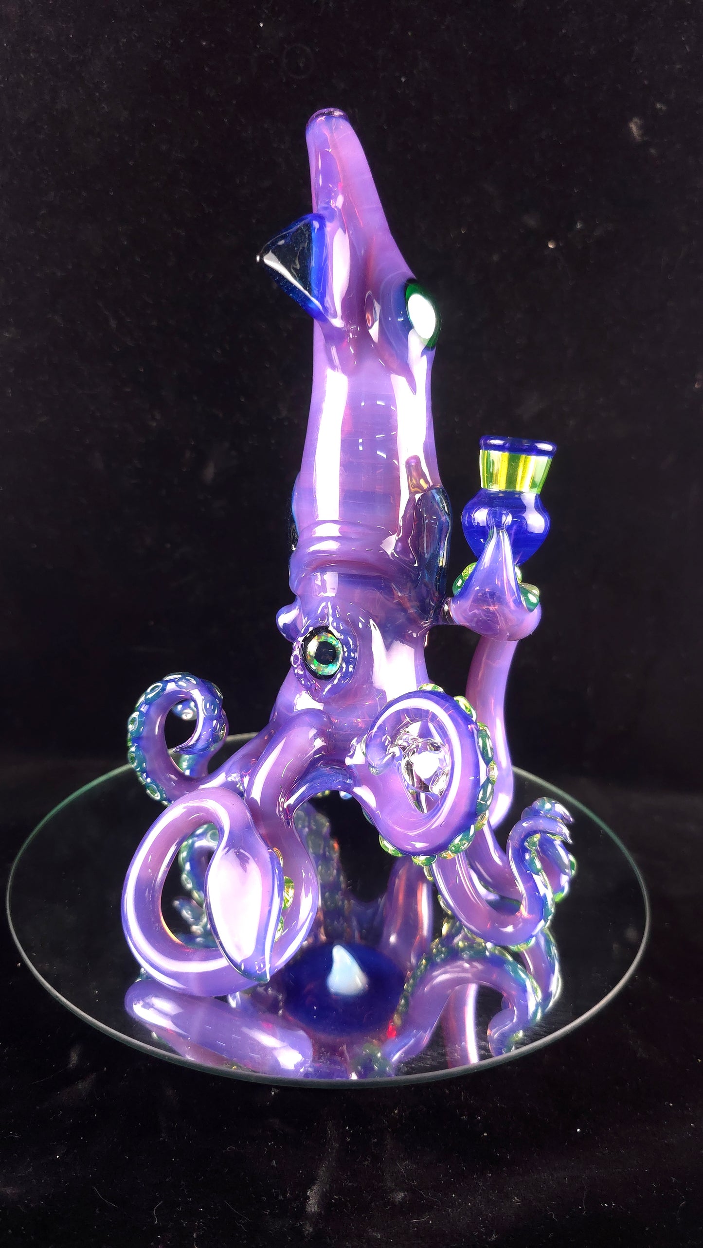 Opal eyes squid recycler