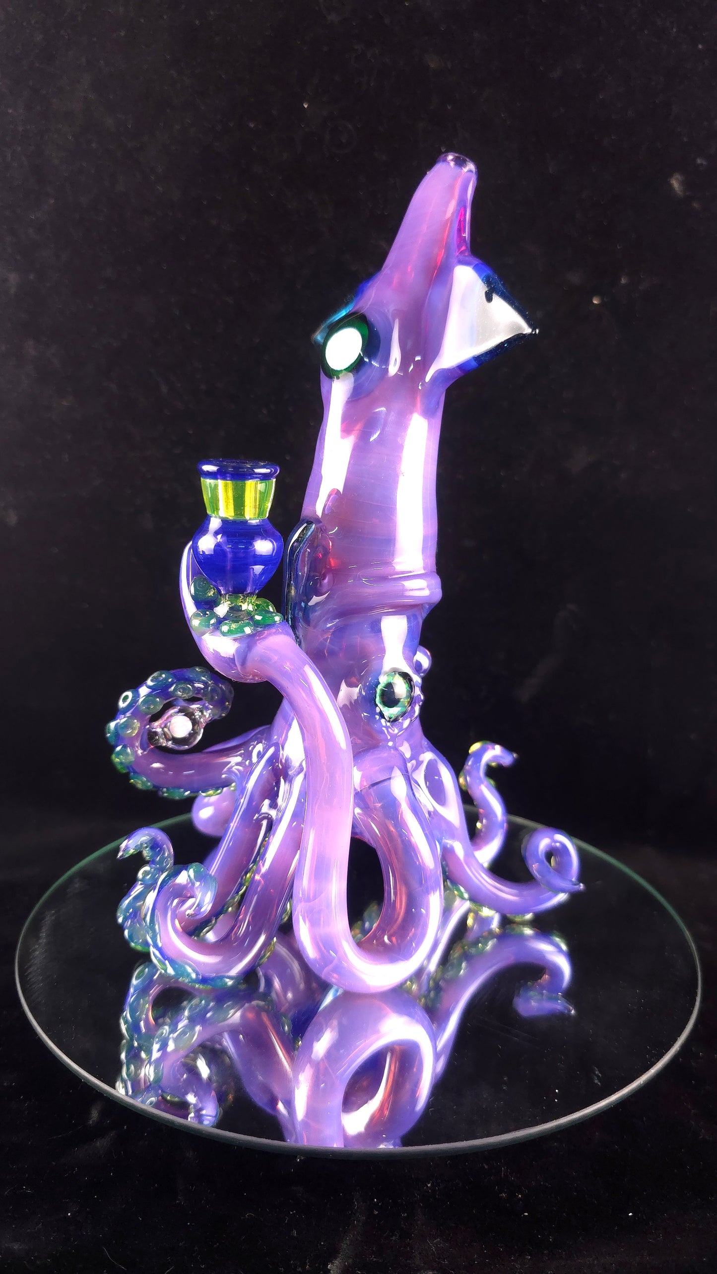 Opal eyes squid recycler